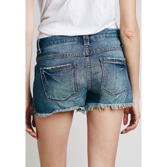 Free People High rise distressed button fly shorts - Picture 2 of 7
